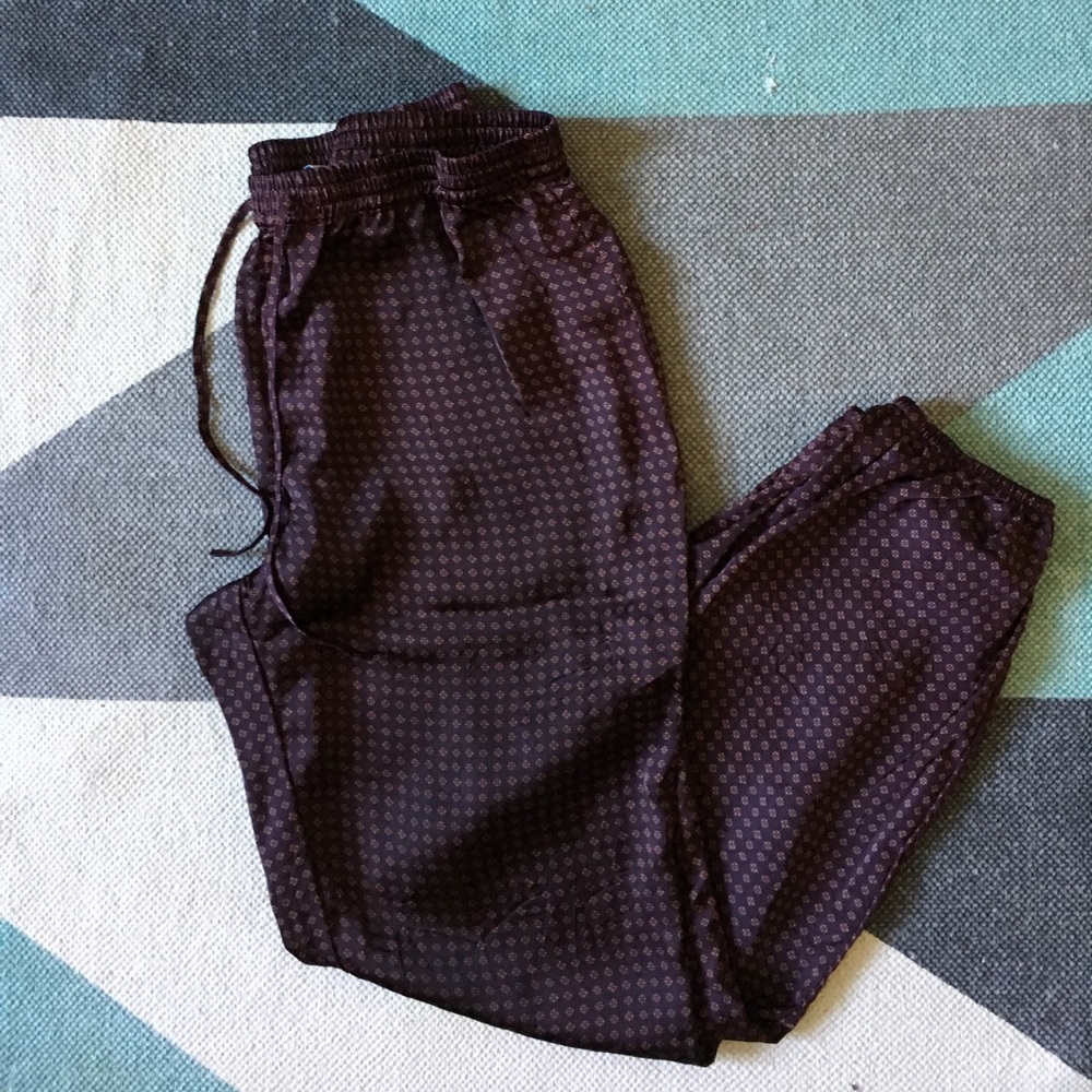 Nordstrom Chelsea 28 silky printed pajamas pants